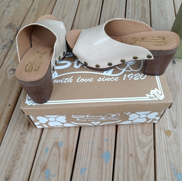 Women's Sbicca Montrose Cream Studded Mule Clog Shoes Size 7 - Picture 3 of 11